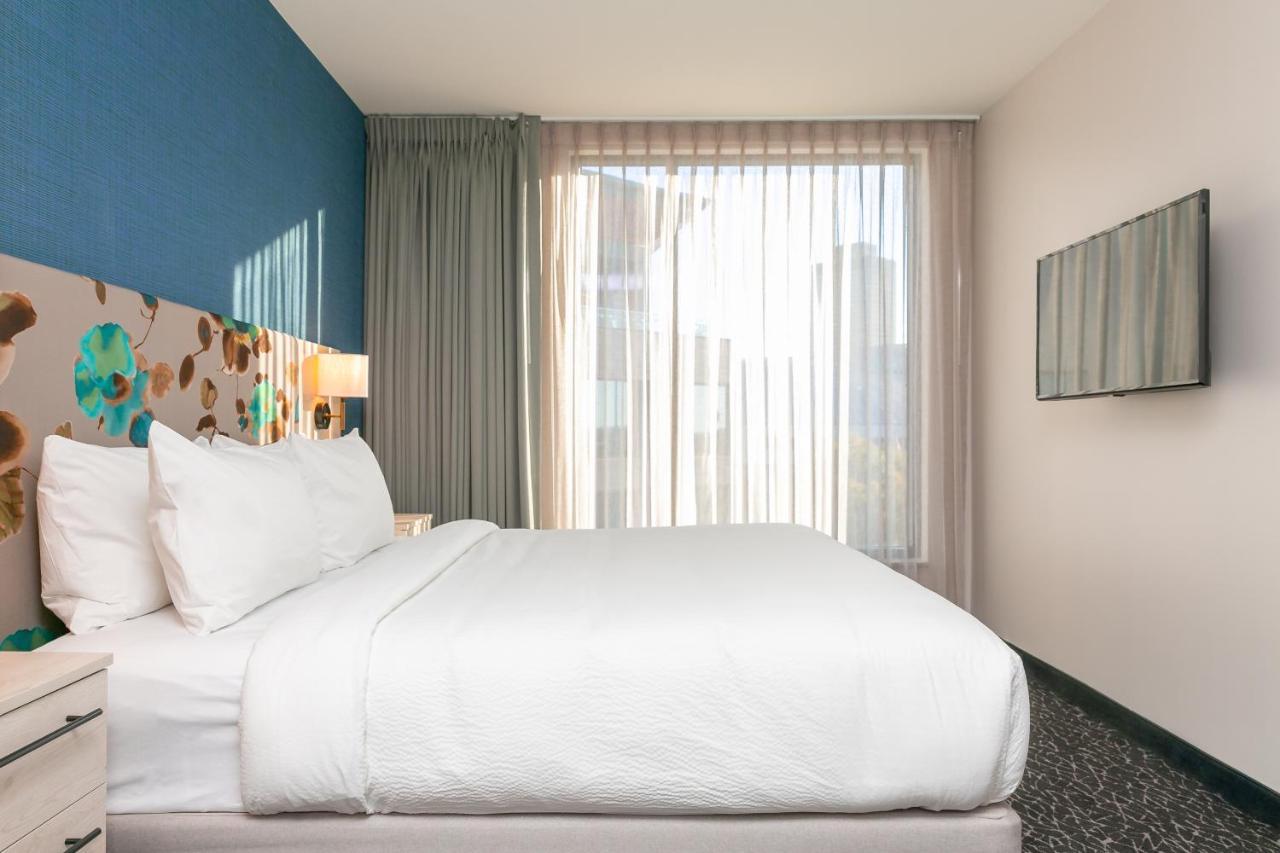 One-Bedroom Suite