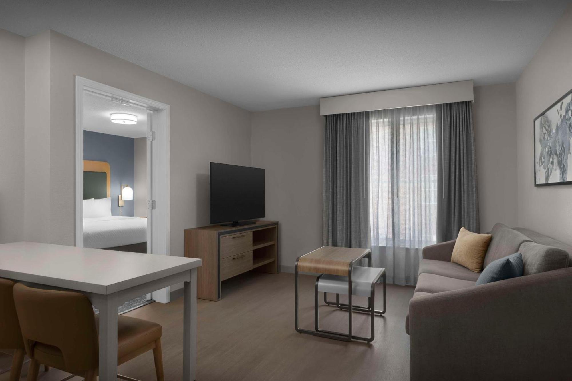 One-Bedroom King Suite,1646897181:JPEG