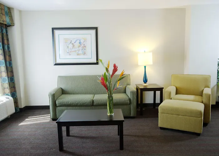 Nashville Pet Friendly HotelsHampton Inn & Suites -Downtown