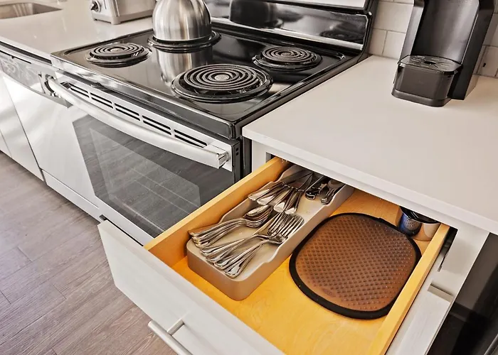 Placemakr Premier Sobro Nashville