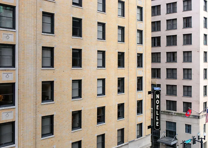 Nashville Pet Friendly HotelsNoelle